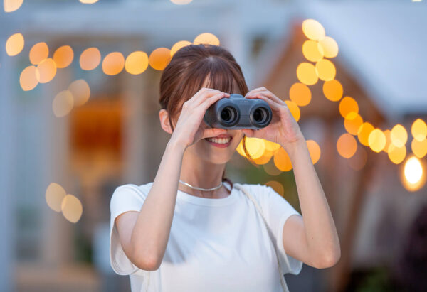 Canon 8x20 IS Compact - Image Stabilised Binoculars - Image 4